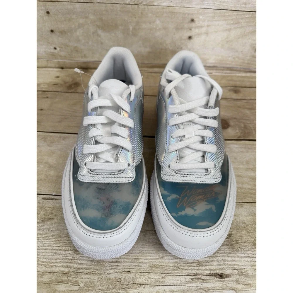 Reebok see photos
